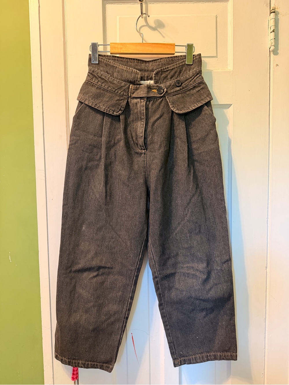 High-Waist Dark Gray /Black Denim Pants